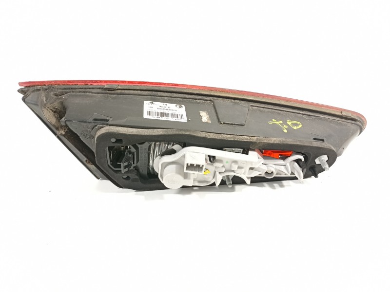 Recambio de piloto trasero derecho en porton para alfa romeo giulietta (191) sprint referencia OEM IAM 50531132  