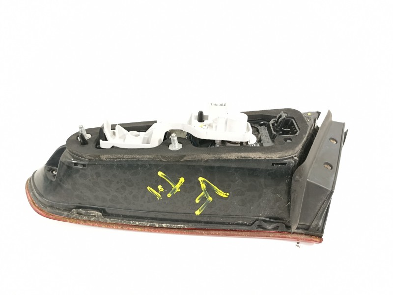 Recambio de piloto trasero izquierdo en porton para alfa romeo giulietta (191) sprint referencia OEM IAM 50531133  