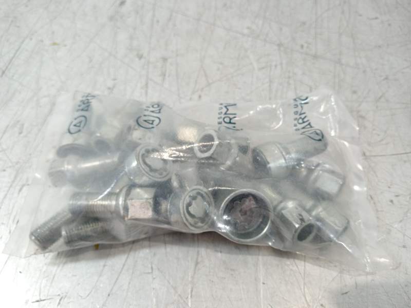 TORNILLOS RUEDA 5FA012007 