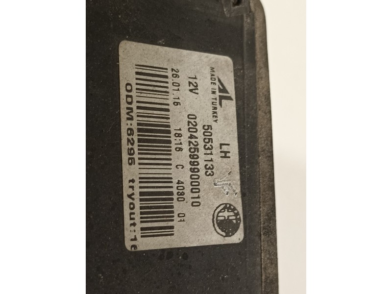 Recambio de piloto trasero izquierdo en porton para alfa romeo giulietta (191) sprint referencia OEM IAM 50531133  