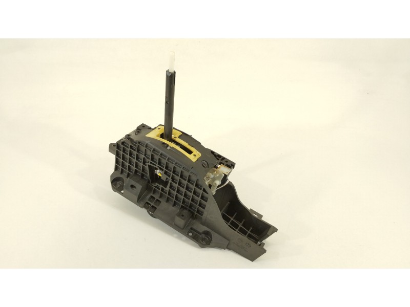 Recambio de palanca cambio para renault megane iv sport tourer referencia OEM IAM 111193522  