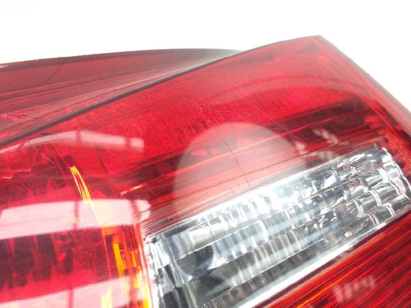 Recambio de piloto trasero derecho para lexus is200 (ds2/is2) 250 v6 referencia OEM IAM   