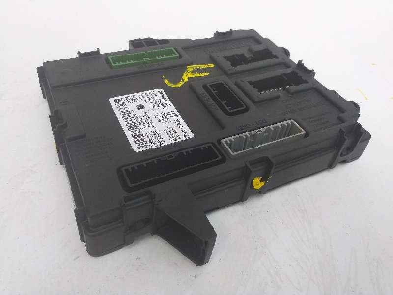Recambio de caja reles / fusibles para renault megane iv berlina 5p zen referencia OEM IAM 284B14604R BCMC1R 
