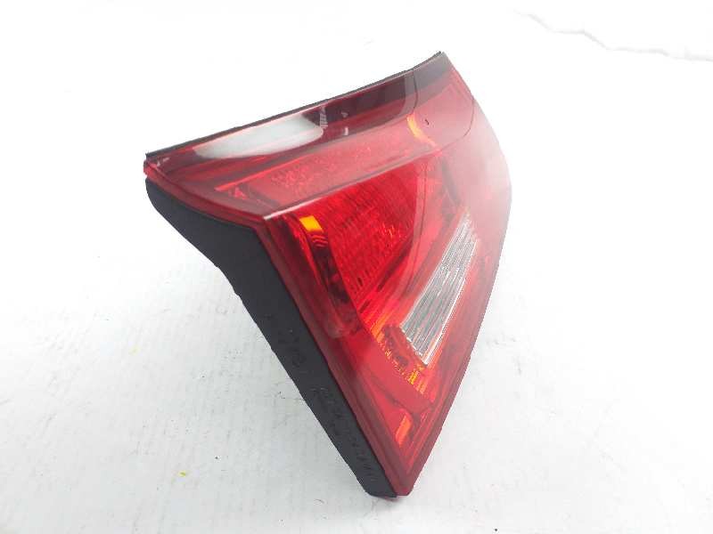 Recambio de piloto trasero izquierdo para lexus is200 (ds2/is2) 250 v6 referencia OEM IAM   