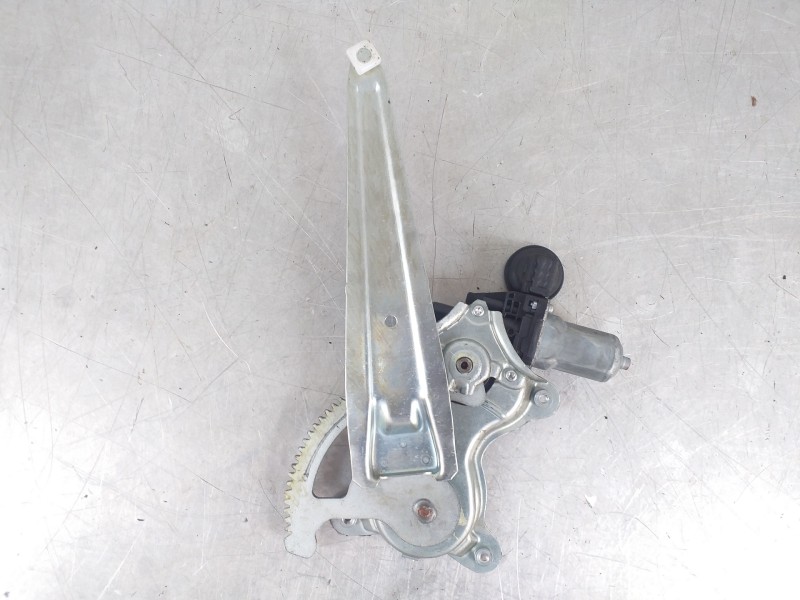 Recambio de elevalunas trasero derecho para toyota rav 4 (a3) executive referencia OEM IAM 8572035140 2621002340 