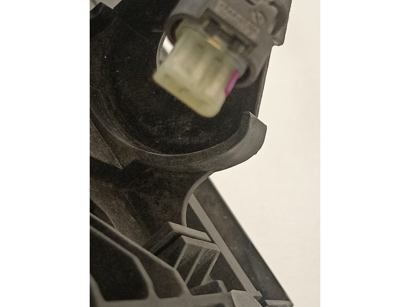 Recambio de electroventilador para jaguar xe portfolio referencia OEM IAM GX738C607AE 940013004 