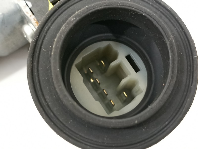 Recambio de motor elevalunas trasero izquierdo para toyota rav 4 (a3) executive referencia OEM IAM 8571035180  