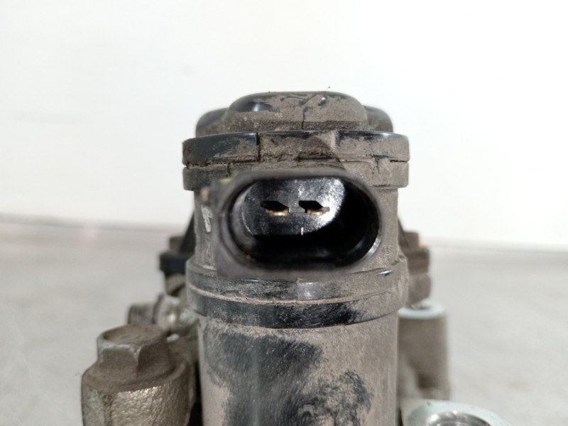 Recambio de pinza freno trasera derecha para hyundai kona klass hybrid 2wd referencia OEM IAM 58230CM100 G358237700 