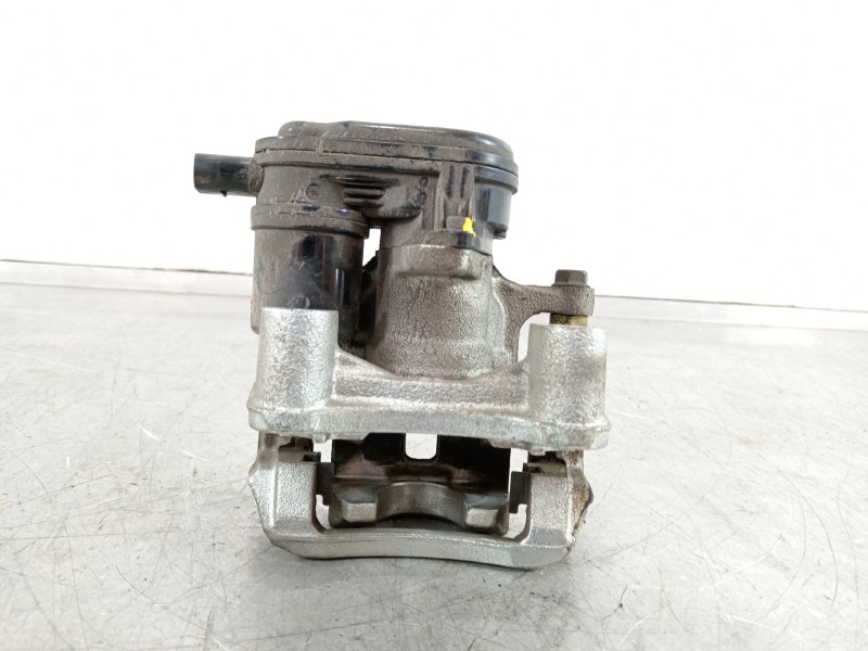 Recambio de pinza freno trasera derecha para hyundai kona klass hybrid 2wd referencia OEM IAM 58230CM100 G358237700 
