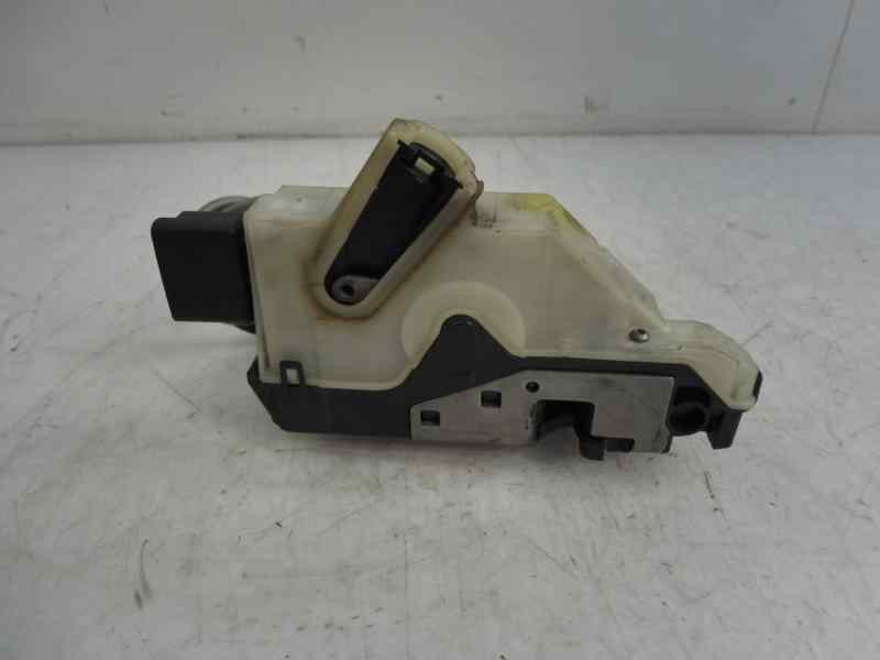 Recambio de cerradura puerta delantera derecha para citroën c4 lim. business referencia OEM IAM 9685351420  