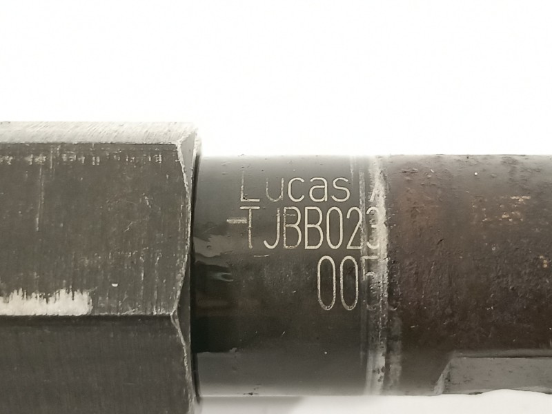 Recambio de inyector para ford transit mod. 2000 combi 2.4 tde cat referencia OEM IAM TJBB023030  