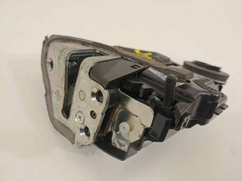 Recambio de cerradura puerta trasera izquierda para toyota rav 4 (a3) executive referencia OEM IAM 2C7100410  