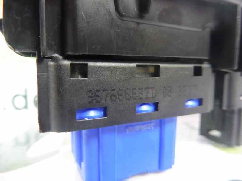 Recambio de mando elevalunas delantero derecho para citroën c-elysée exclusive referencia OEM IAM 9674559077 96657927ZD 96766662