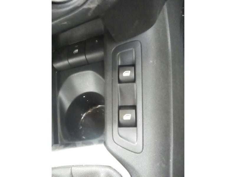 Recambio de mando elevalunas delantero derecho para citroën c-elysée exclusive referencia OEM IAM 9674559077 96657927ZD 96766662