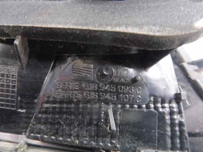 Recambio de piloto trasero izquierdo en porton para seat ibiza st (6j8) style referencia OEM IAM 6J8945093C  