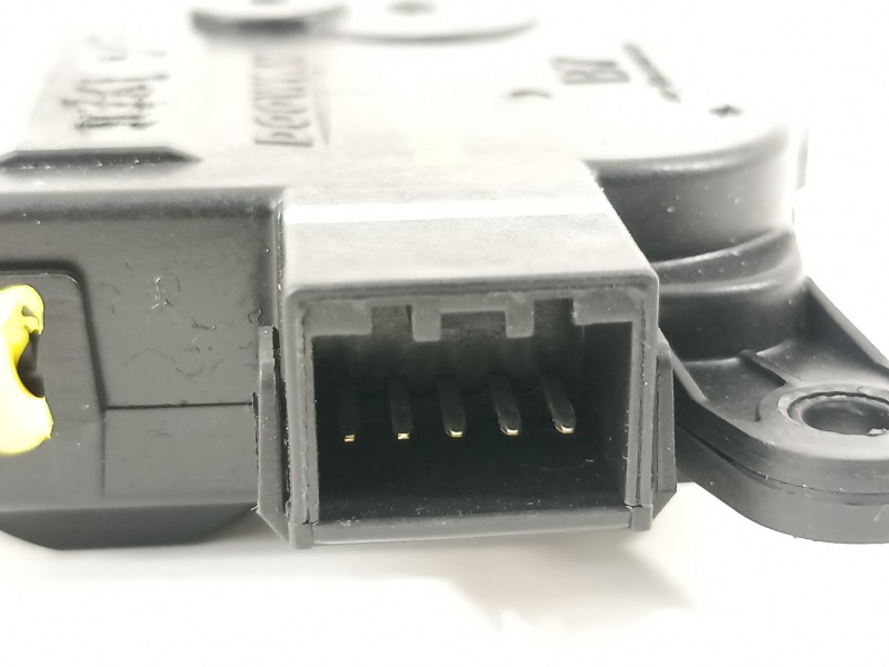 Recambio de motor apertura trampillas climatizador para hyundai kona klass hybrid 2wd referencia OEM IAM H400730891 971571JAA0 