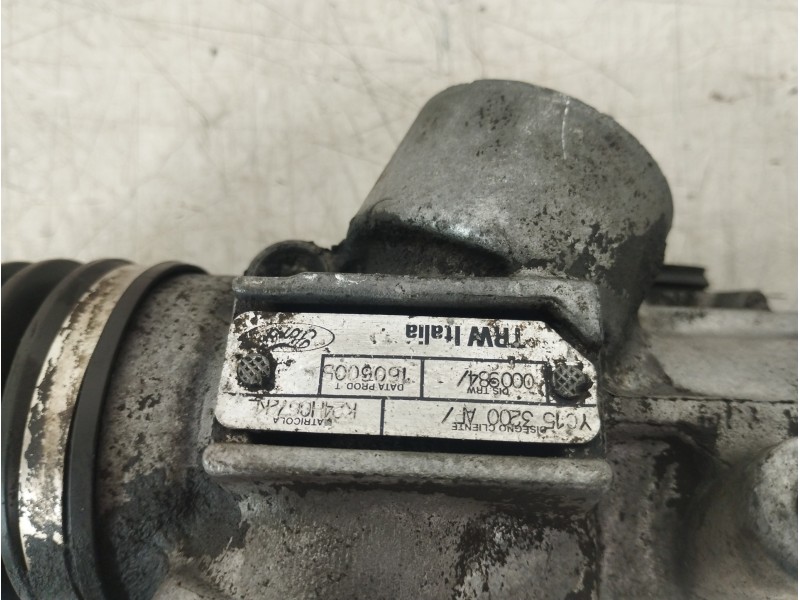 Recambio de cremallera direccion para ford transit mod. 2000 combi 2.4 tde cat referencia OEM IAM YC153200AF  