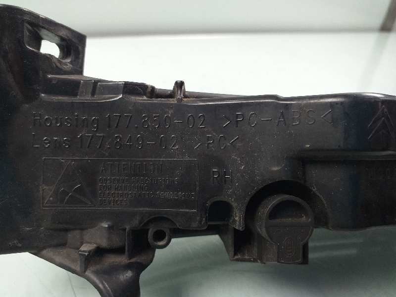 Recambio de piloto delantero derecho para citroën c4 grand picasso millenium referencia OEM IAM 1775002 17784902 