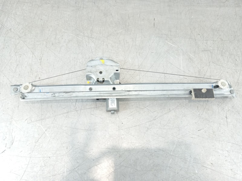 Recambio de elevalunas delantero izquierdo para nissan nv300 kombi l1h1 2,7t basic referencia OEM IAM 807210974R  