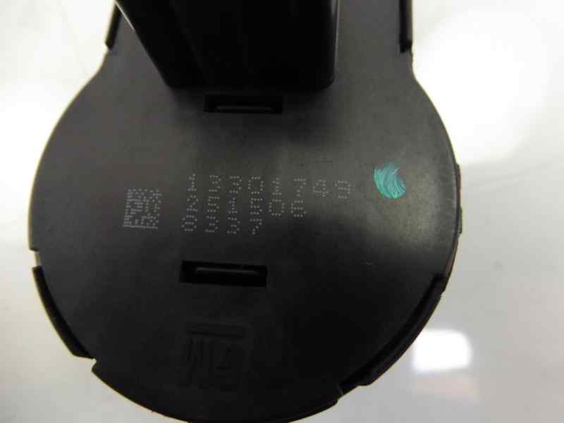 Recambio de mando luces para chevrolet cruze ls referencia OEM IAM 13301749  