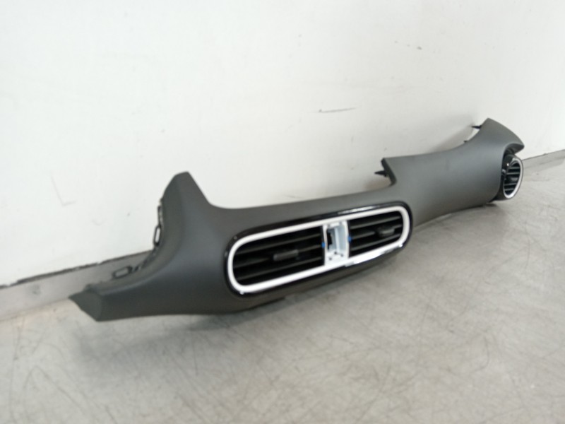 Recambio de moldura para hyundai kona klass hybrid 2wd referencia OEM IAM 84760J9000 97490J9010 