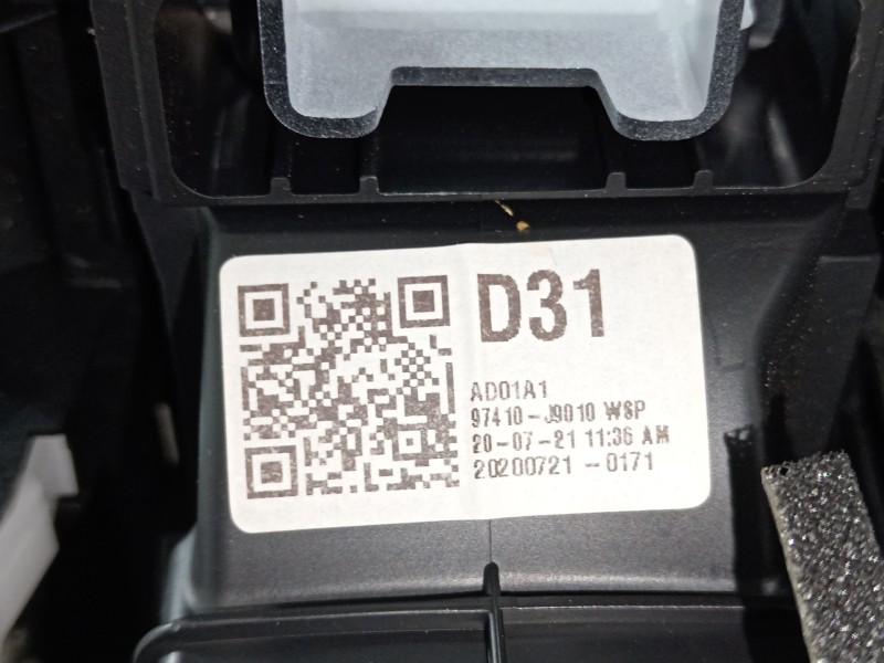 Recambio de moldura para hyundai kona klass hybrid 2wd referencia OEM IAM 84760J9000 97490J9010 