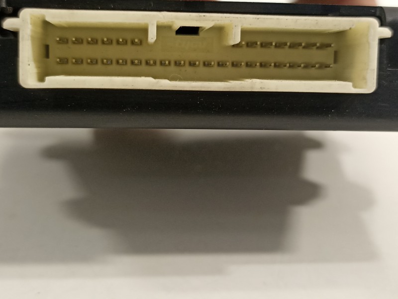 Recambio de modulo electronico para toyota rav 4 (a3) executive referencia OEM IAM 8963042020  