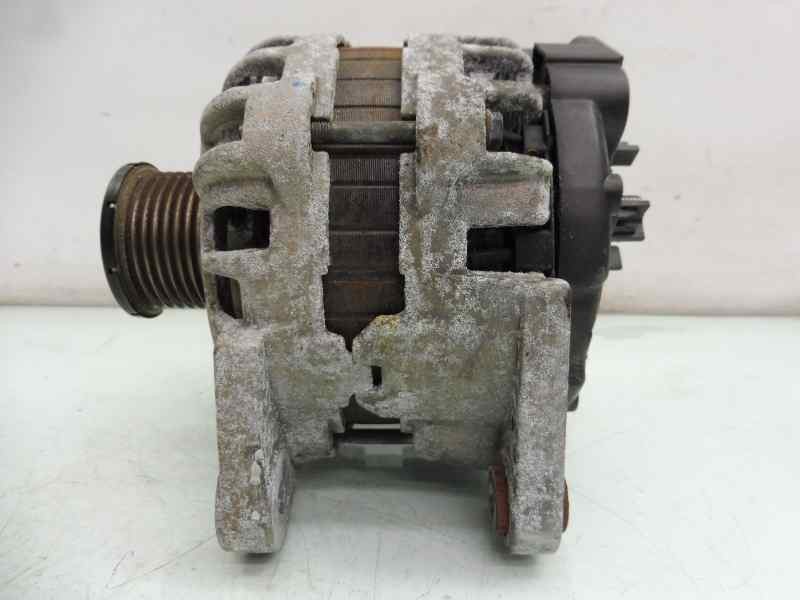 Recambio de alternador para dacia sandero stepway referencia OEM IAM 231005079R  