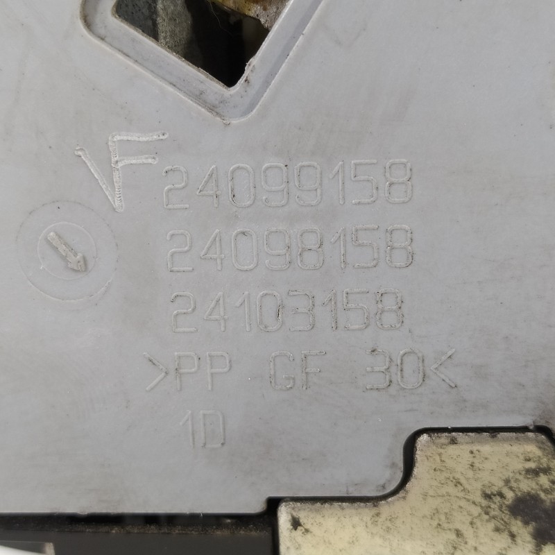 Recambio de cerradura puerta trasera derecha para citroën c4 grand picasso millenium referencia OEM IAM 24099158 24103158 240998