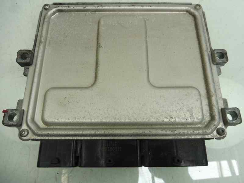 Recambio de centralita motor uce para dacia sandero stepway referencia OEM IAM 237103008R 142531252 