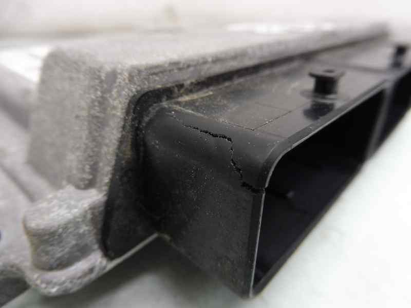 Recambio de centralita motor uce para dacia sandero stepway referencia OEM IAM 237103008R 142531252 