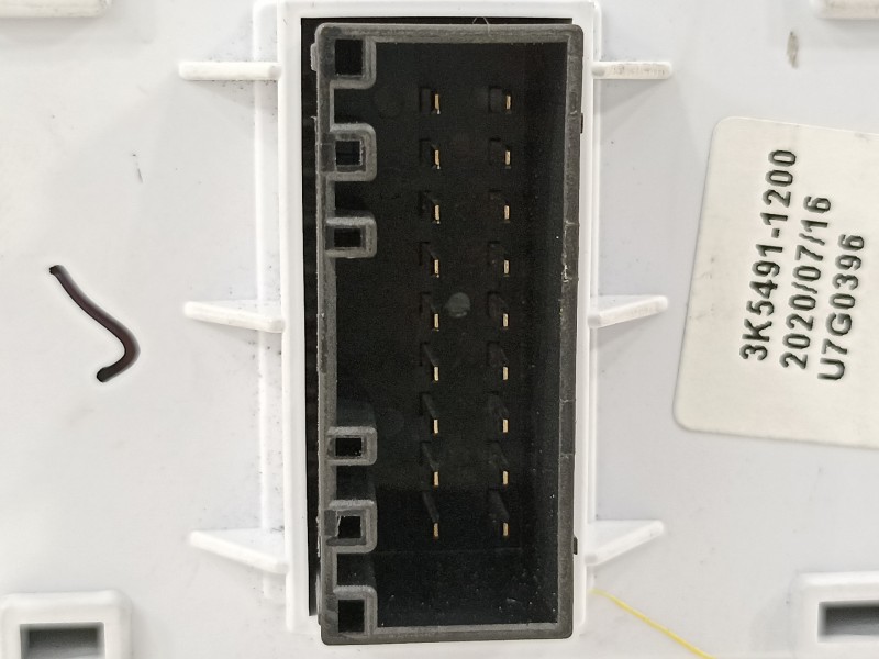 Recambio de mando elevalunas delantero izquierdo para hyundai kona klass hybrid 2wd referencia OEM IAM 93570J9150TMT  