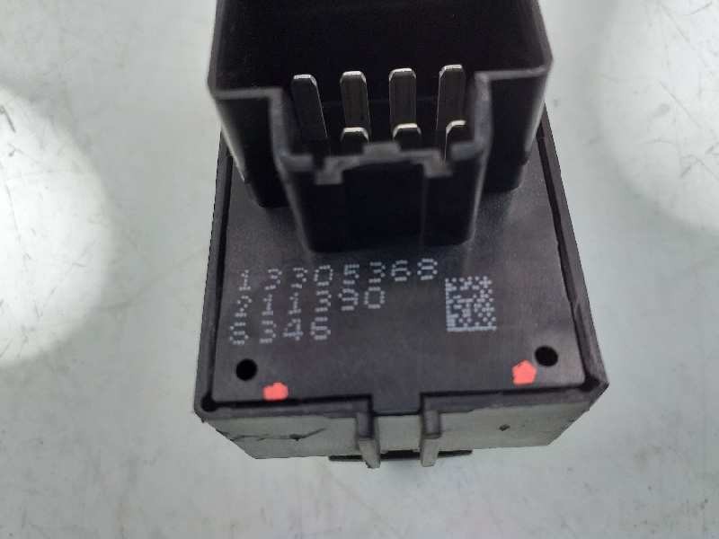 Recambio de mando elevalunas trasero derecho para chevrolet cruze ls referencia OEM IAM 13305368  