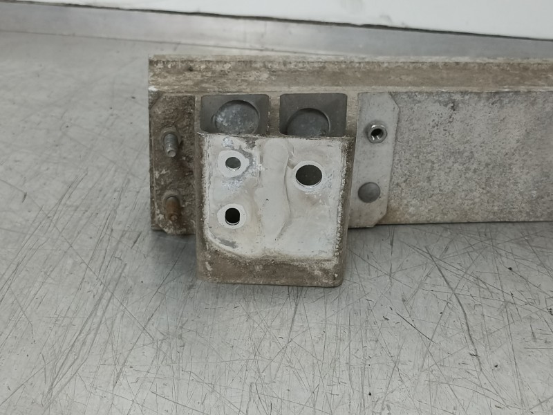 Recambio de refuerzo paragolpes trasero para toyota rav 4 (a3) executive referencia OEM IAM   