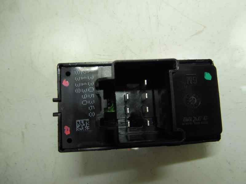 Recambio de mando elevalunas trasero izquierdo para chevrolet cruze ls referencia OEM IAM 13305368  