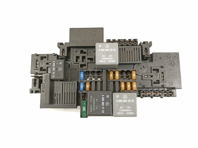 Recambio de caja reles / fusibles para mercedes-benz clase c (w205) familiar c 220 t cdi bluetec edition 1 (205.204) referencia 