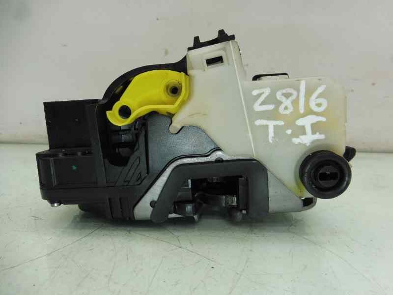 Recambio de cerradura puerta trasera izquierda para chevrolet cruze ls referencia OEM IAM 13503177  