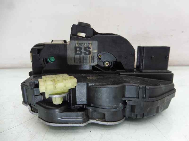 Recambio de cerradura puerta trasera izquierda para chevrolet cruze ls referencia OEM IAM 13503177  