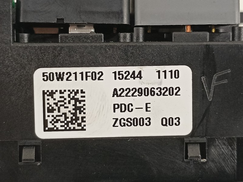 Recambio de caja reles / fusibles para mercedes-benz clase c (w205) familiar c 220 t cdi bluetec edition 1 (205.204) referencia 