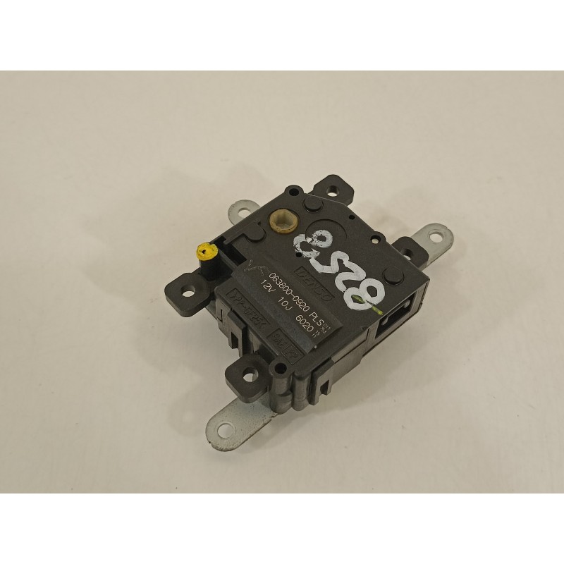 Recambio de motor apertura trampillas climatizador para toyota rav 4 (a3) executive referencia OEM IAM 0638000920PLS  