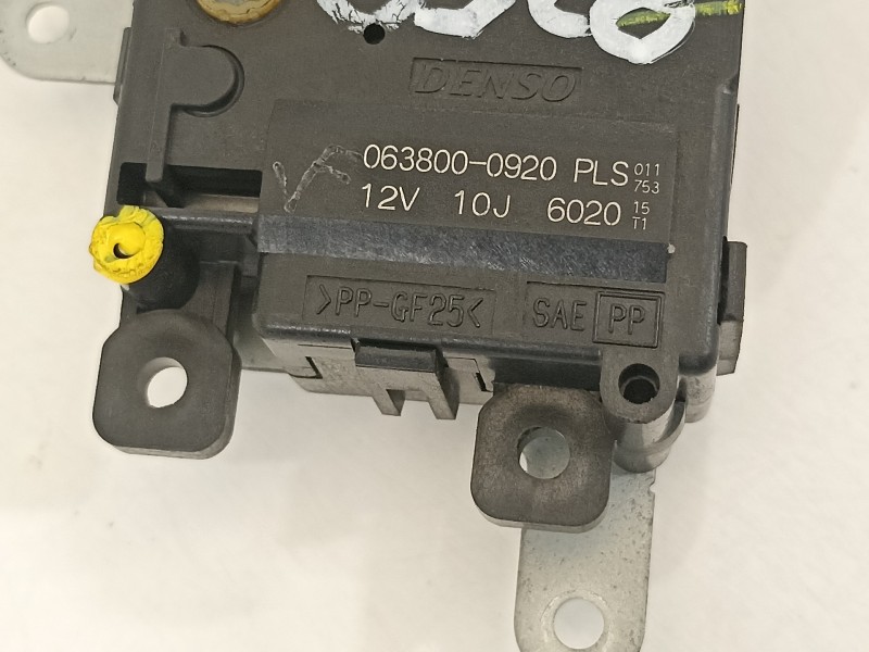 Recambio de motor apertura trampillas climatizador para toyota rav 4 (a3) executive referencia OEM IAM 0638000920PLS  