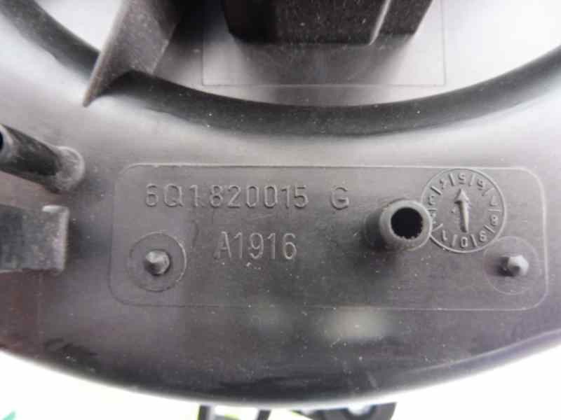 Recambio de ventilador calefaccion para volkswagen fox (5z1) básico referencia OEM IAM 6Q1820015G  