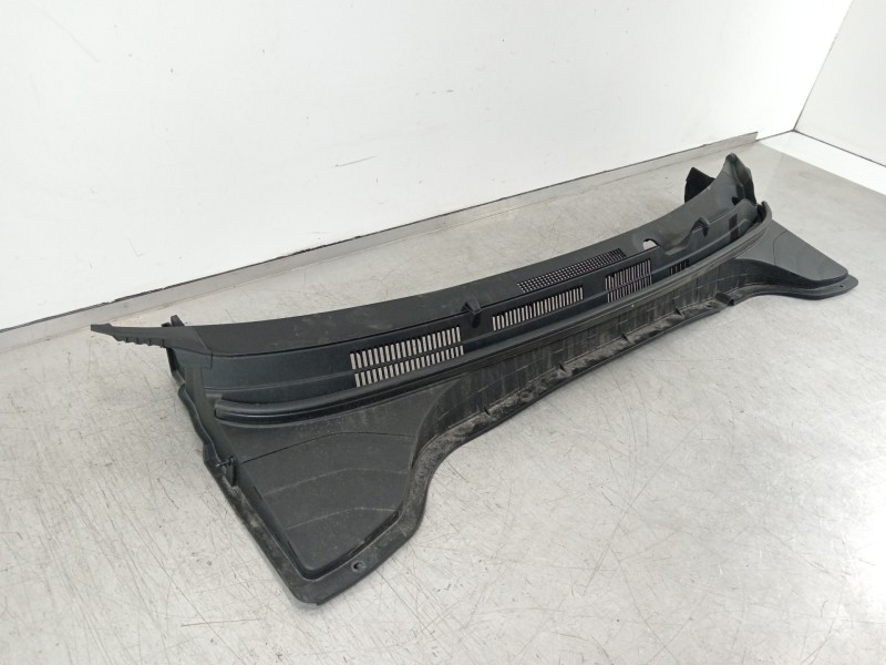 Recambio de torpedo para hyundai kona klass hybrid 2wd referencia OEM IAM 86150J9000  