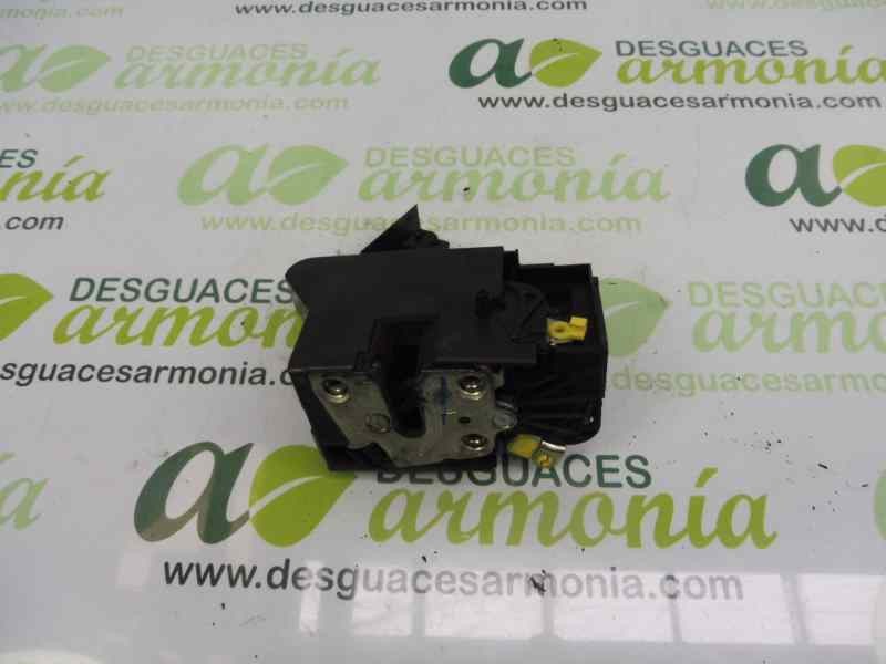 Recambio de cerradura puerta trasera izquierda para dacia sandero stepway referencia OEM IAM 825033585RD  