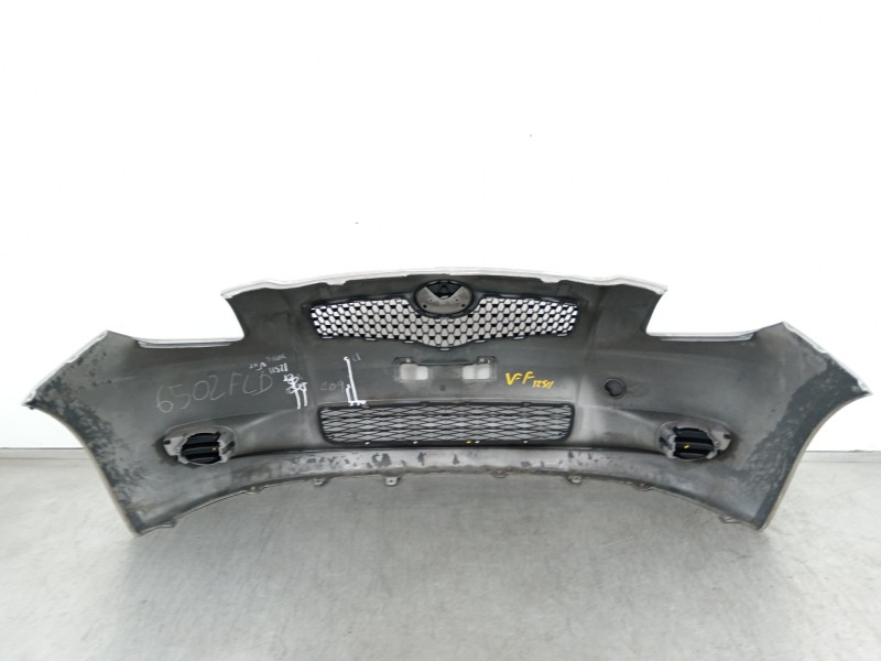 Recambio de paragolpes delantero para toyota yaris (ksp9/scp9/nlp9) básico referencia OEM IAM 5219-0D130  