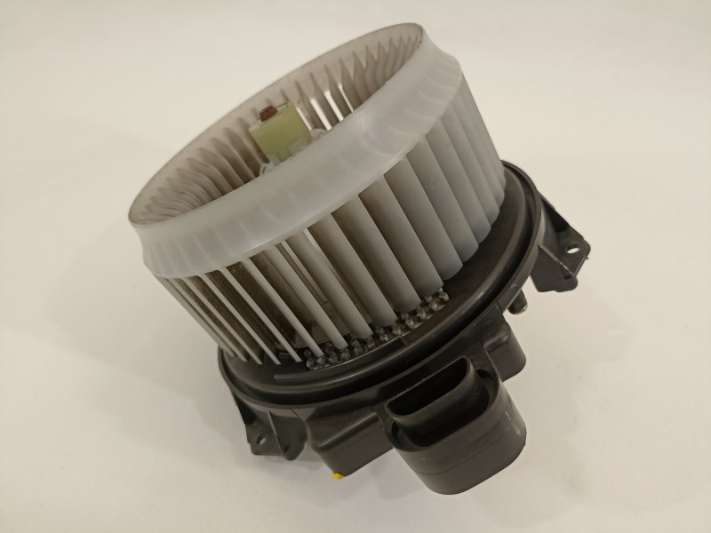 Recambio de ventilador calefaccion para toyota rav 4 (a3) executive referencia OEM IAM 2727008044  