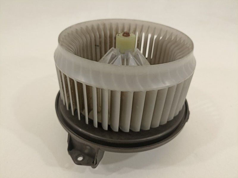 Recambio de ventilador calefaccion para toyota rav 4 (a3) executive referencia OEM IAM 2727008044  