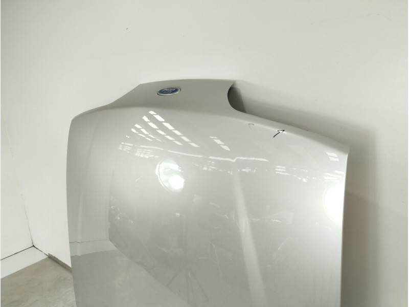 Recambio de capot para ford sierra berlina ghia referencia OEM IAM   