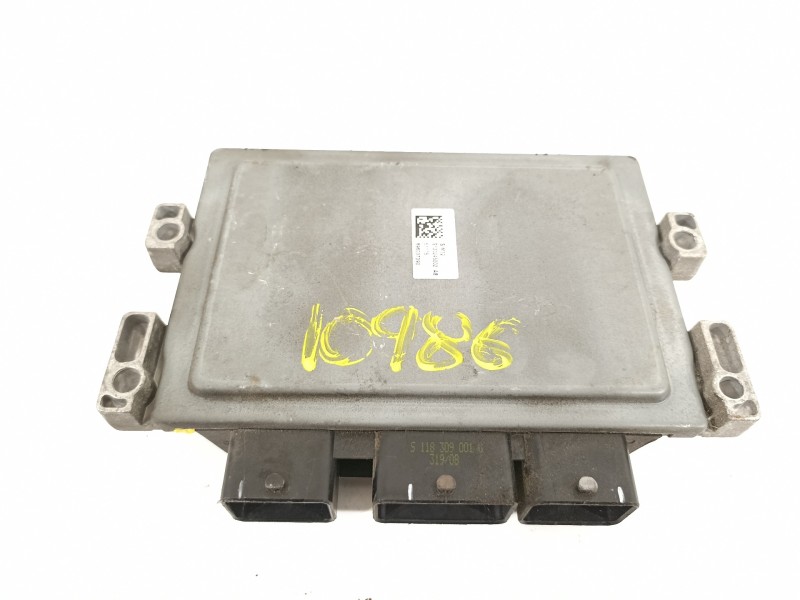 Recambio de centralita motor uce para renault clio iii emotion referencia OEM IAM 8200522357 S120200105 