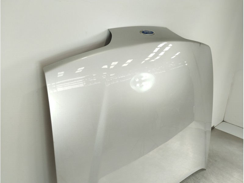 Recambio de capot para ford sierra berlina ghia referencia OEM IAM   